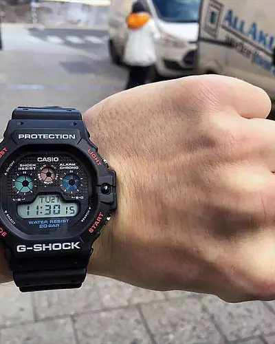 Casio G-Shock DW-5900-1