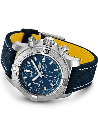 Breitling Avenger Chronograph 43 A13385101C1X2